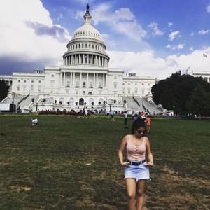 Meet your Posher, Juli s.